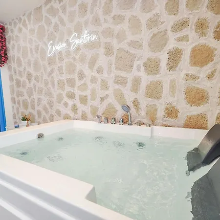 Appartement Evasion Santorin - Jacuzzi & Relax à Le Havre Extérieur photo